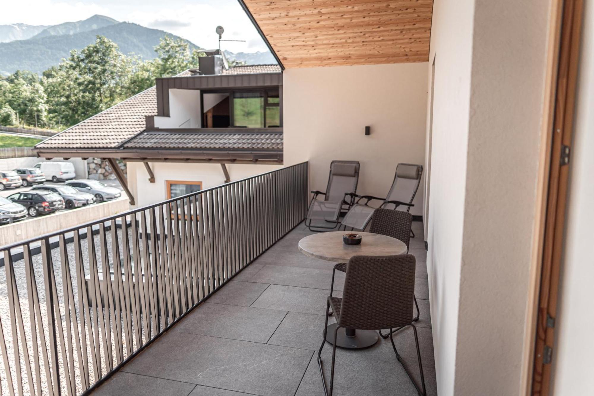 Maraias - Luxury Suites & Apartments Burgeis Zewnętrze zdjęcie